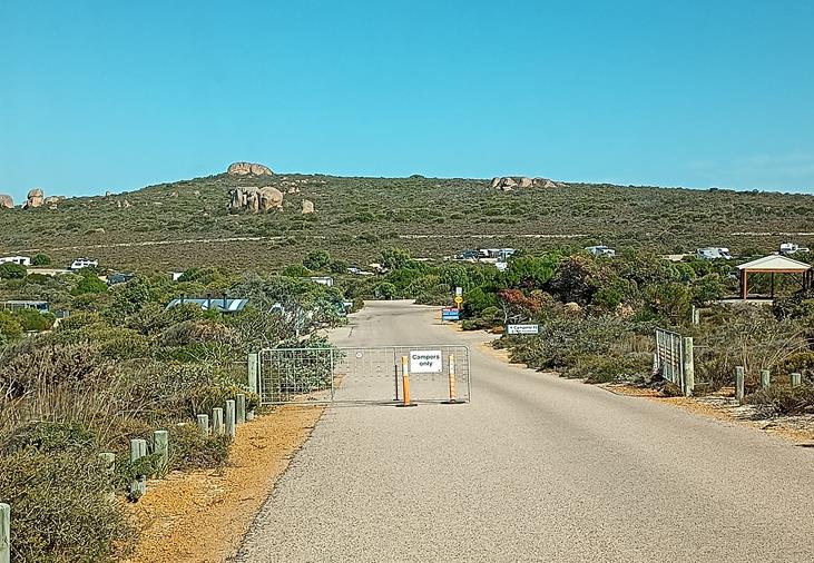 Lucky Bay campsite